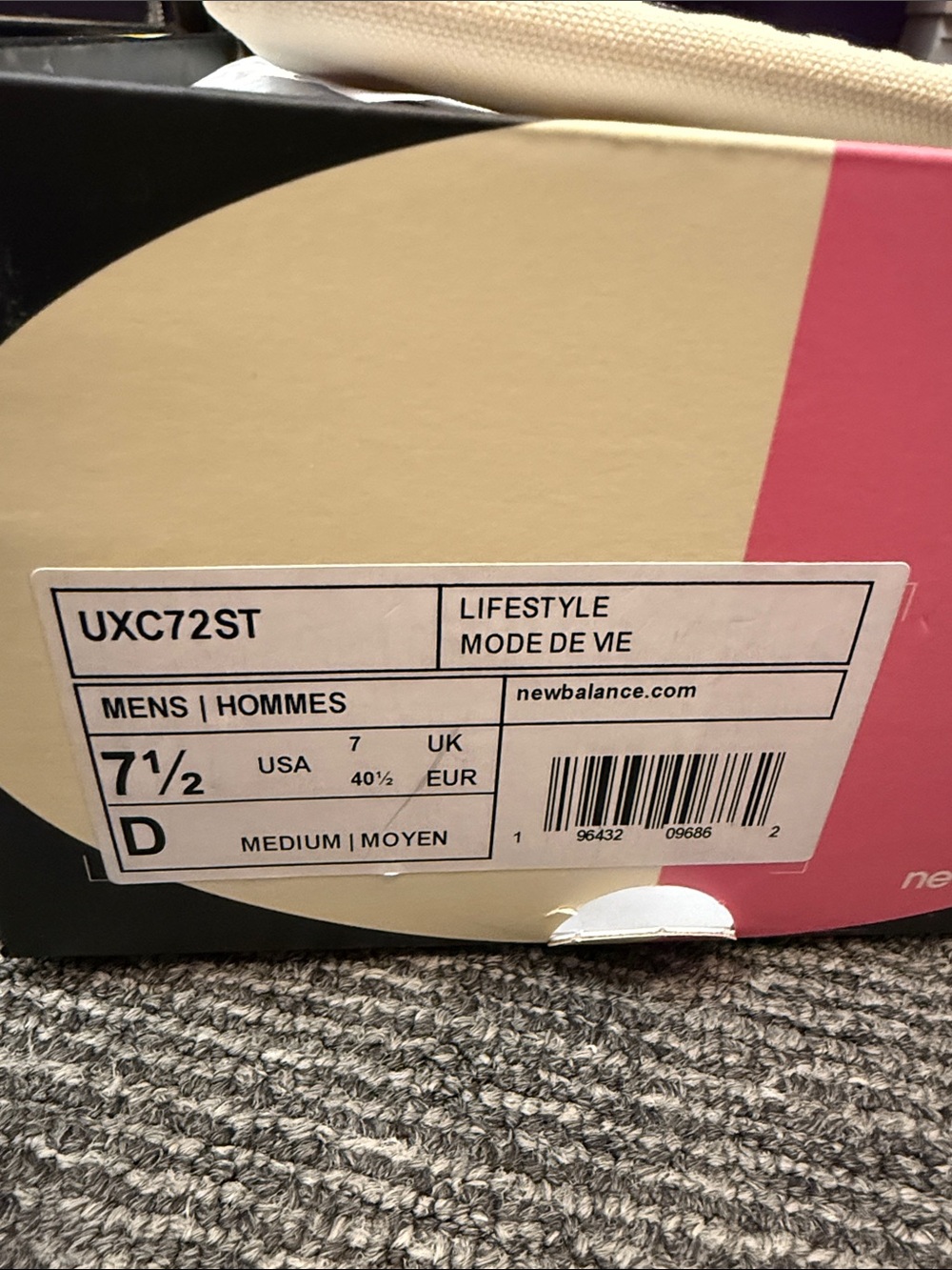 New Balance Multicolor Shoe Box with Branded Label (Green, Cream, Pink) - Picture 3 of 6